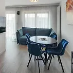 Apartmán Awesome Apartment In Dziwnow With House Sea View *